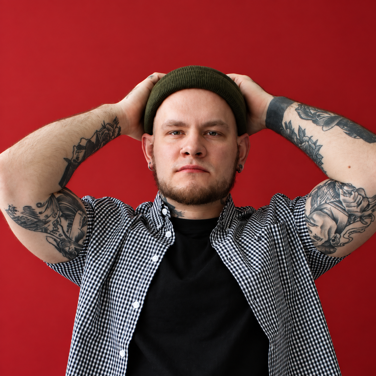 Саня — тату-мастер KLEVER TATTOO, портрет